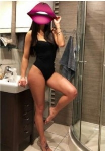 Akdeniz'in Tutkulu ve Göz Alıcı Güzelliği: Genç Escort Bayan