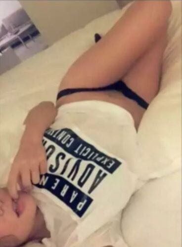 Erdemli Escort Bayan: 73 kg'de Rüya Gibi Bir Fizikle Sizi Bekliyor