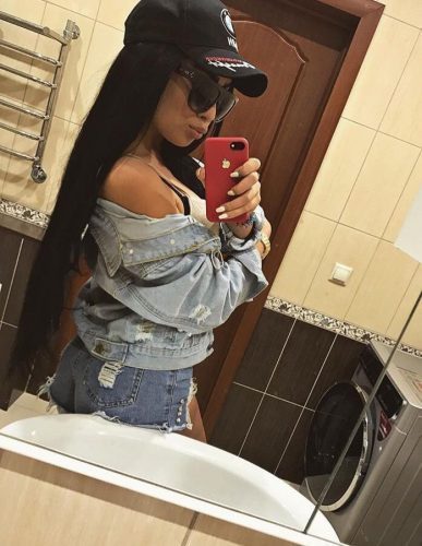Mersin Tarsus Escort: Zarif Güzelin Tahrik Edici Profili
