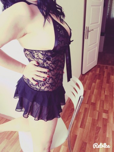 Tarsus'un Taçı: Büyüleyici Bayan Escort