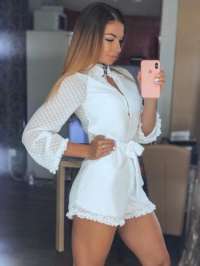 Mersin'in Sihirli Güzeli: Göz Kamaştıran Akdeniz Escort Bayanı