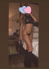 Mezitli Escort'ta Büyüleyici Bir Gecede Fantazi Dolu Saatler